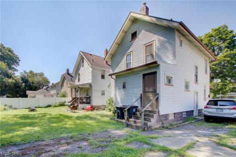 176 E Ido Avenue Akron OH 44301