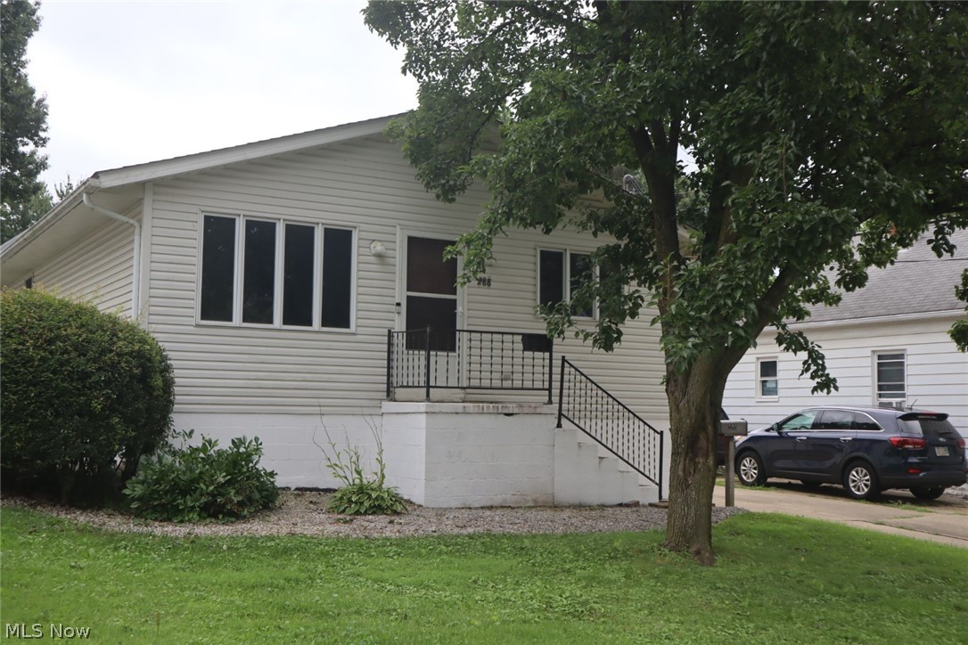 288 E Cassell Avenue Barberton OH 44203