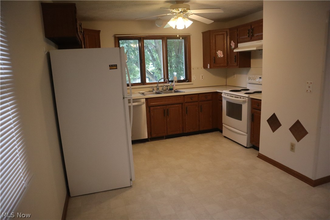 288 E Cassell Avenue Barberton OH 44203