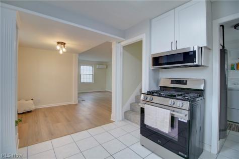 6836 Beresford Avenue Parma Heights OH 44130