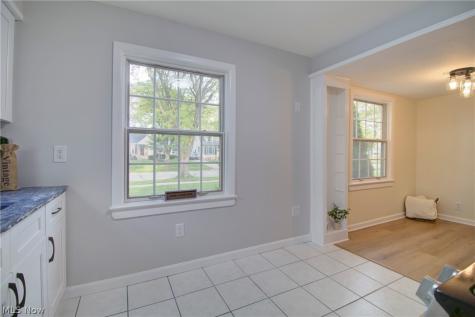 6836 Beresford Avenue Parma Heights OH 44130