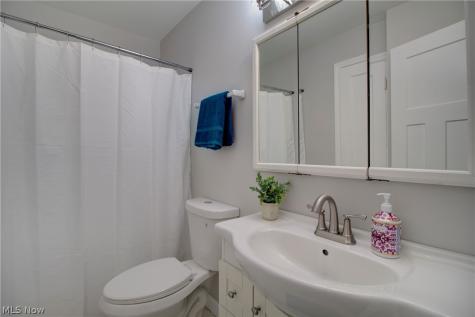 6836 Beresford Avenue Parma Heights OH 44130