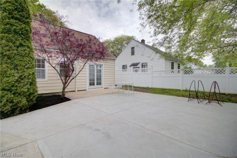 6836 Beresford Avenue Parma Heights OH 44130