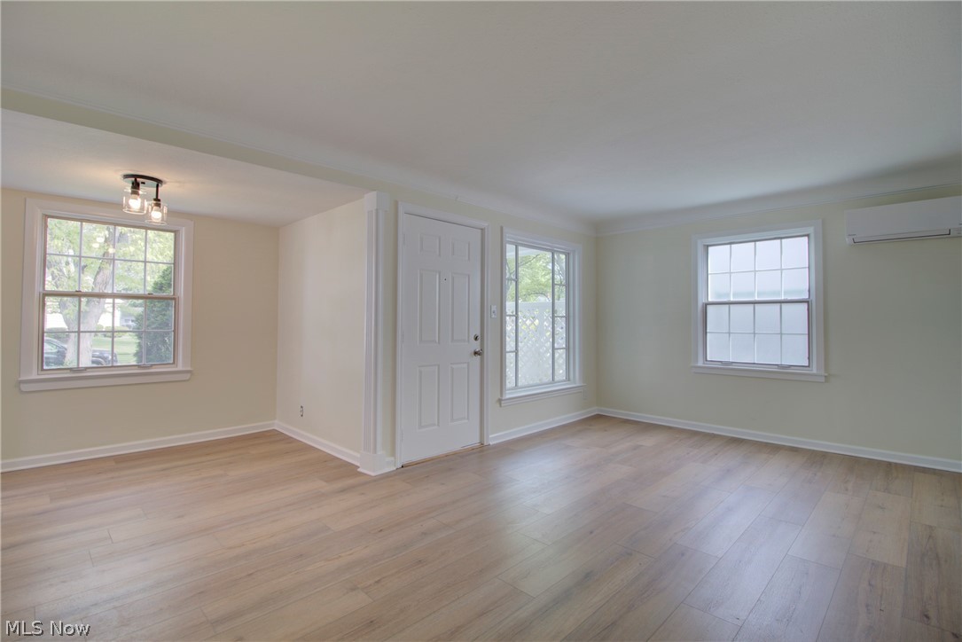 6836 Beresford Avenue Parma Heights OH 44130