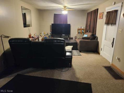 8094 Fohl Street SW Navarre OH 44662