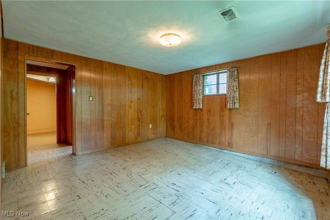 1903 Brookfield Drive Akron OH 44313