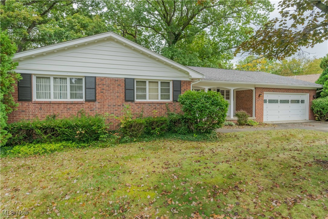 1903 Brookfield Drive Akron OH 44313