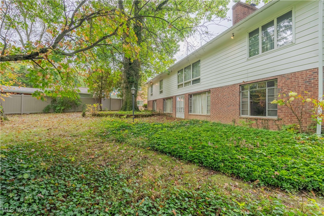 1903 Brookfield Drive Akron OH 44313