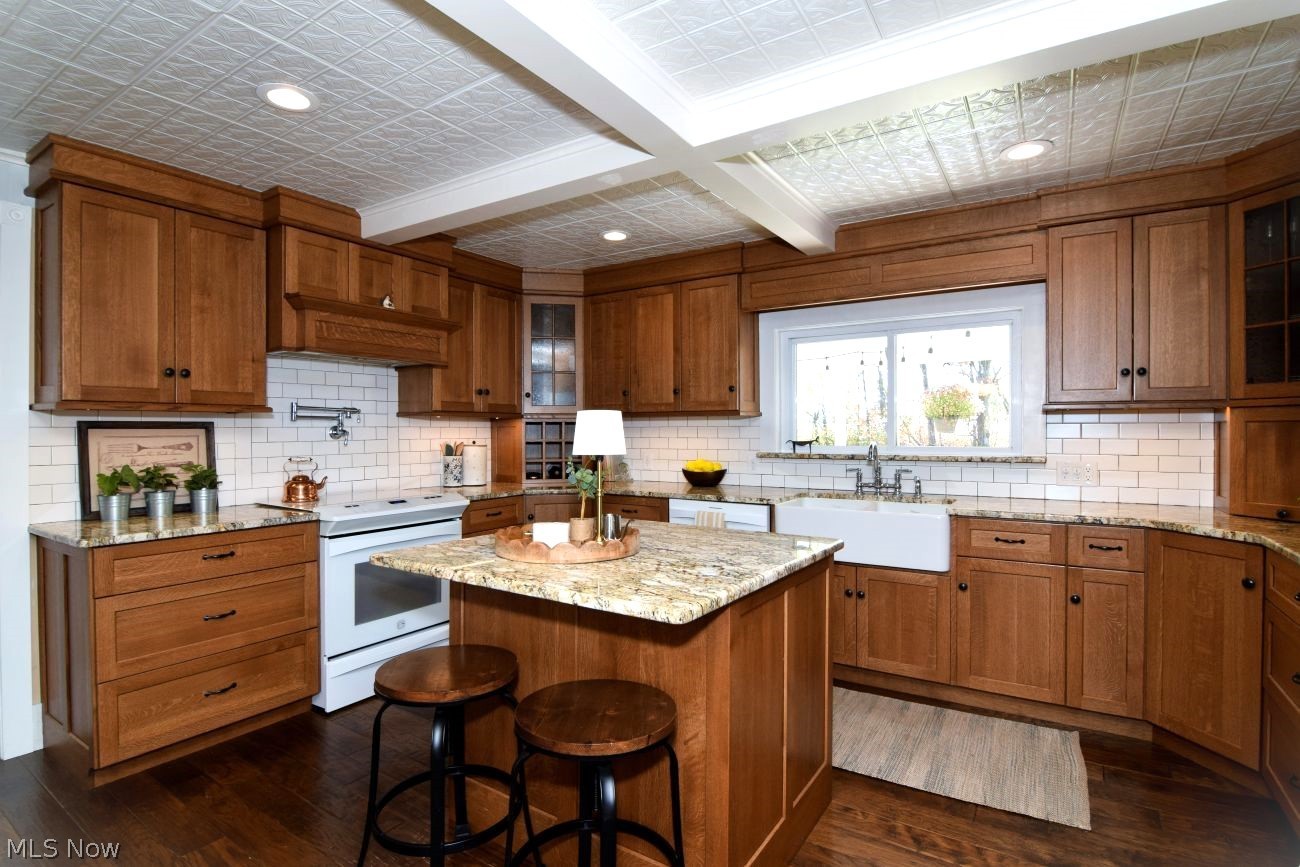 16299 Jug Road Burton OH 44021