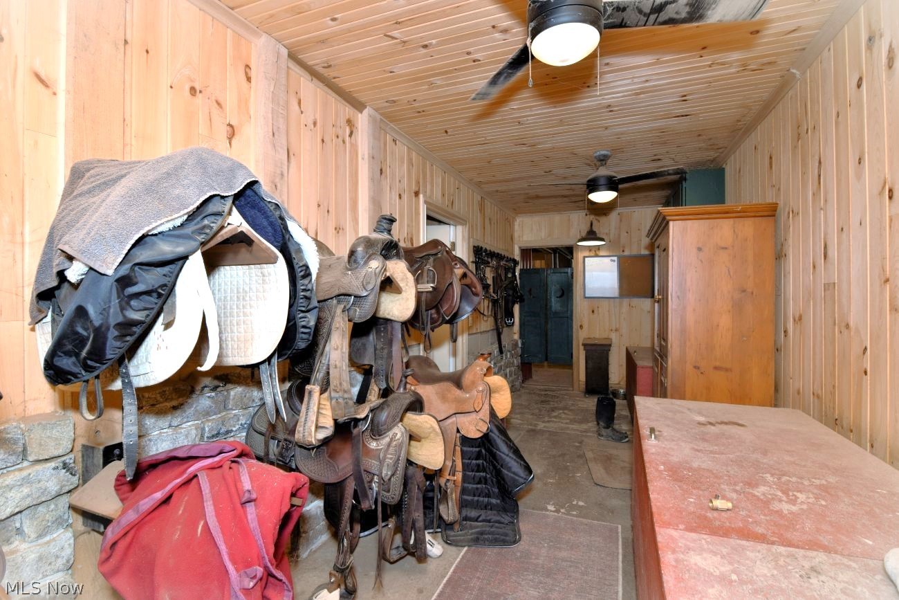 16299 Jug Road Burton OH 44021