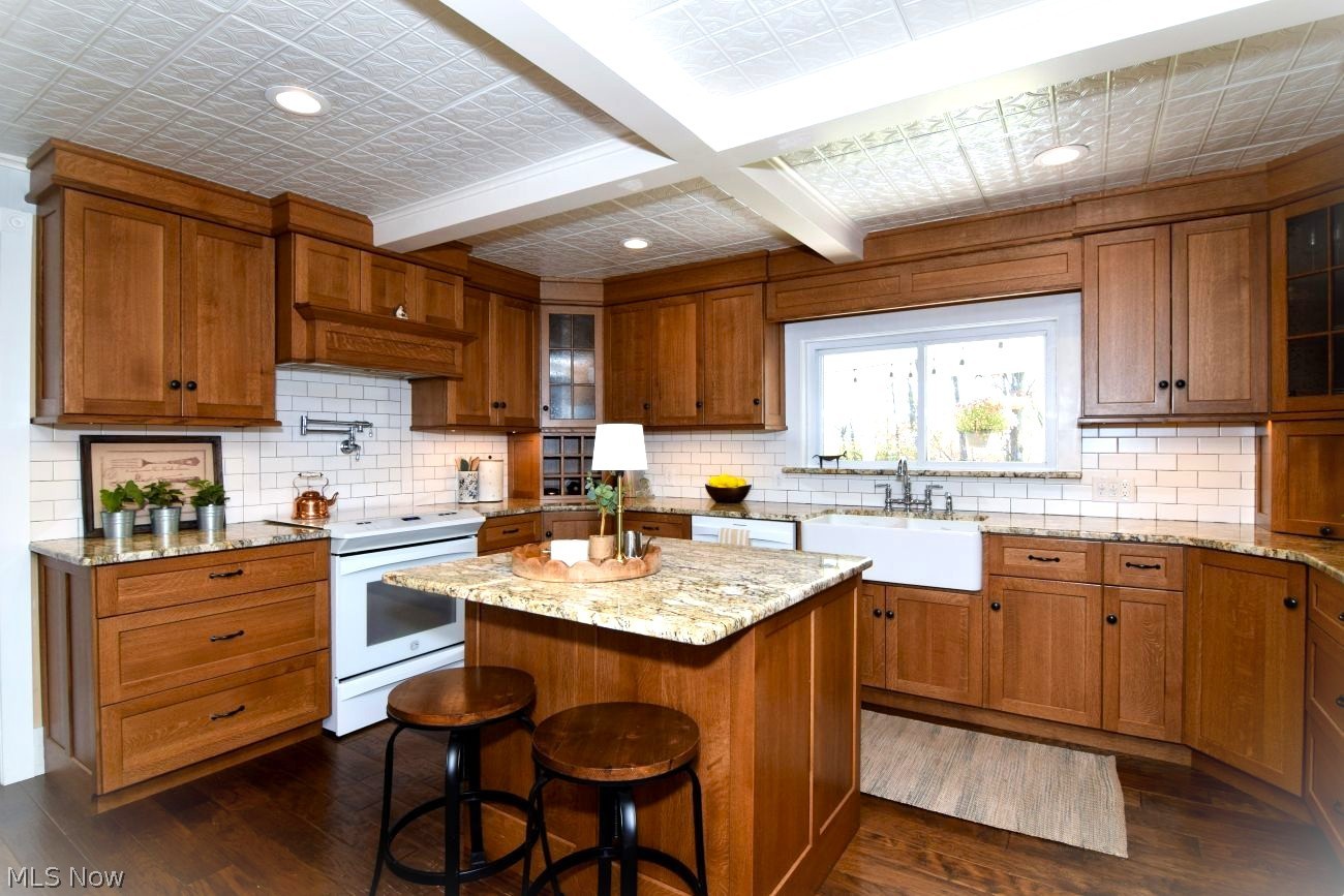 16299 Jug Road Burton OH 44021