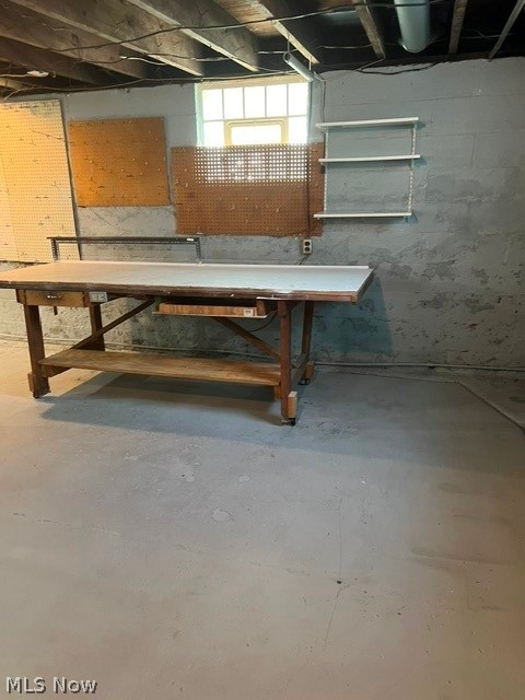 2023 W 10th Street Ashtabula OH 44004