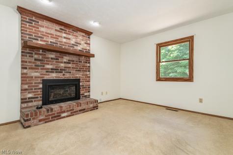 647 Robin Drive Eastlake OH 44095