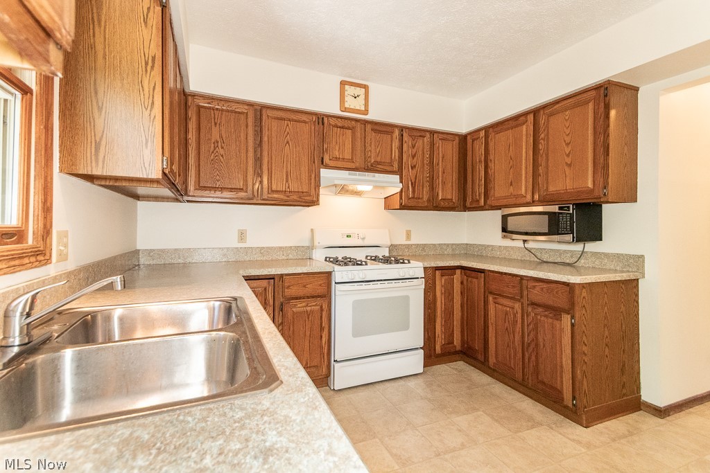 647 Robin Drive Eastlake OH 44095