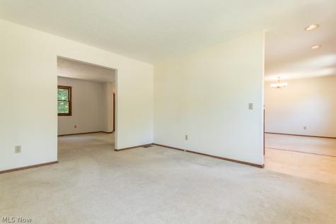 647 Robin Drive Eastlake OH 44095