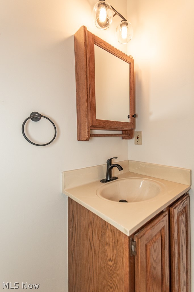 647 Robin Drive Eastlake OH 44095