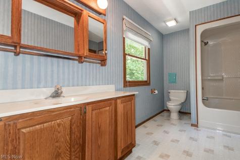 647 Robin Drive Eastlake OH 44095