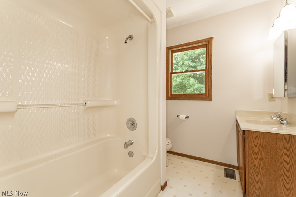 647 Robin Drive Eastlake OH 44095
