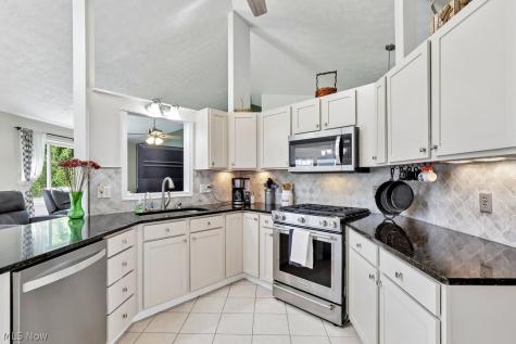9180 Root Road North Ridgeville OH 44039