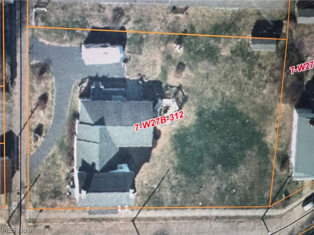 165 9th Street Wellsburg WV 26070