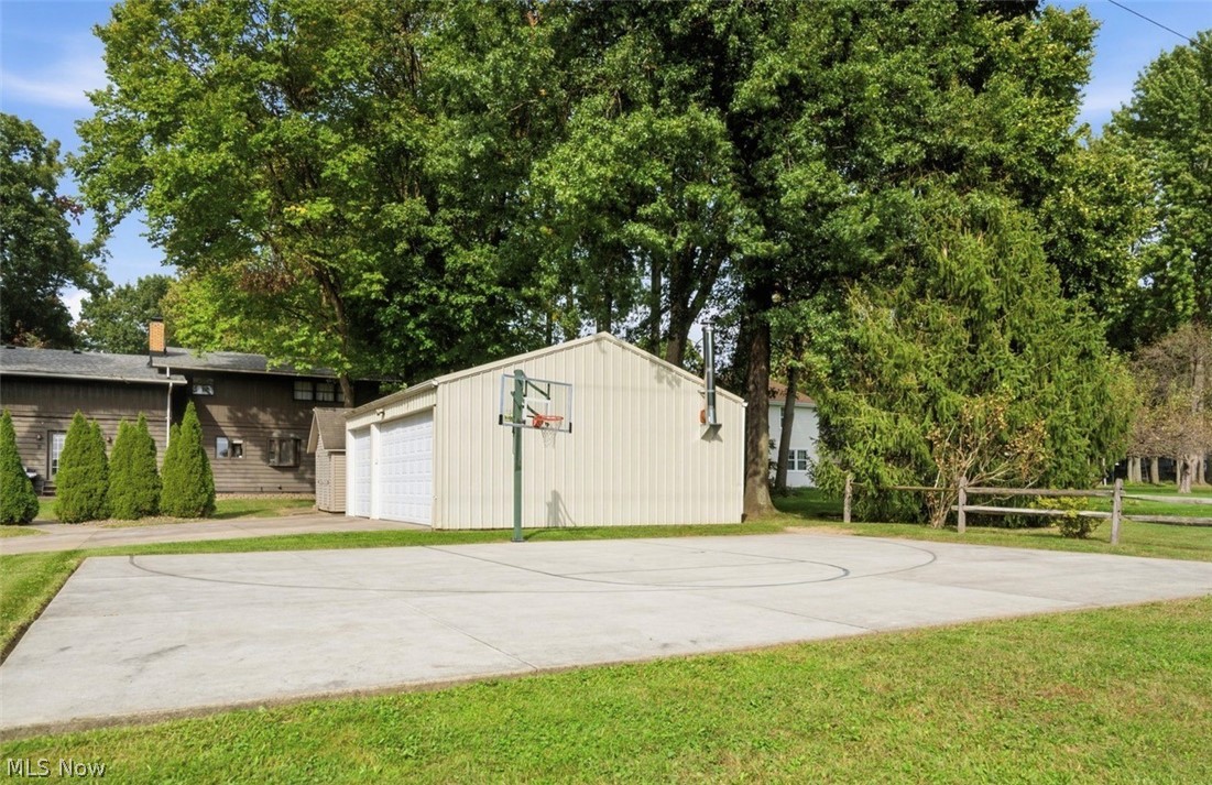 715 Oakridge Drive Boardman OH 44512