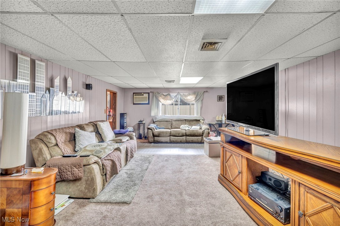 2208 Willowrow Avenue NE Canton OH 44705