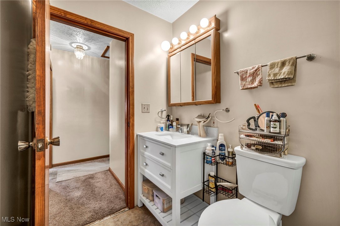 2208 Willowrow Avenue NE Canton OH 44705