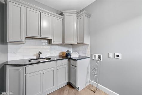 2197 S Medina Line Road Wadsworth OH 44281