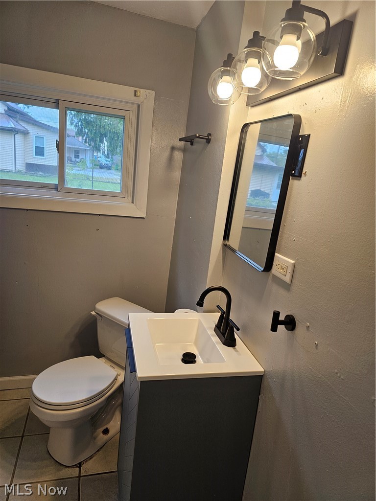 1424 4th Street Lakemore OH 44250