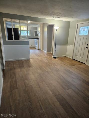 1424 4th Street Lakemore OH 44250