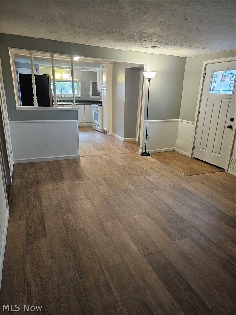 1424 4th Street Lakemore OH 44250