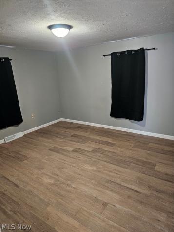 1424 4th Street Lakemore OH 44250