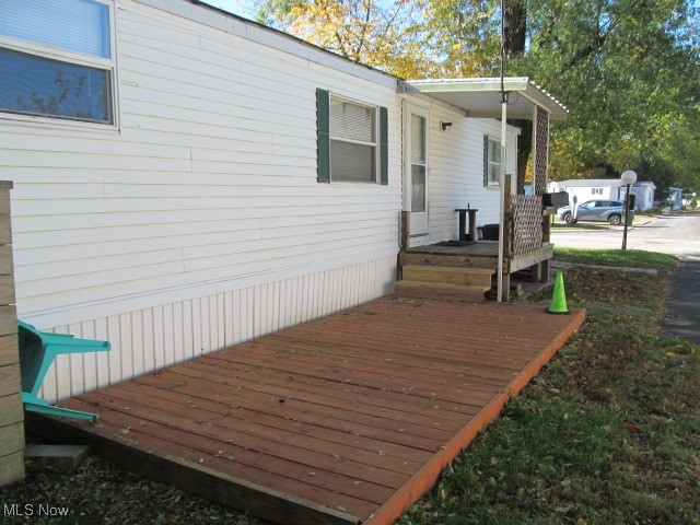 11 Hawaiian Drive Madison OH 44057