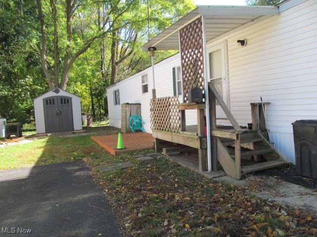 11 Hawaiian Drive Madison OH 44057