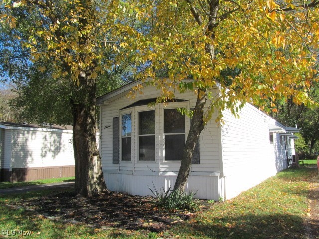 11 Hawaiian Drive Madison OH 44057