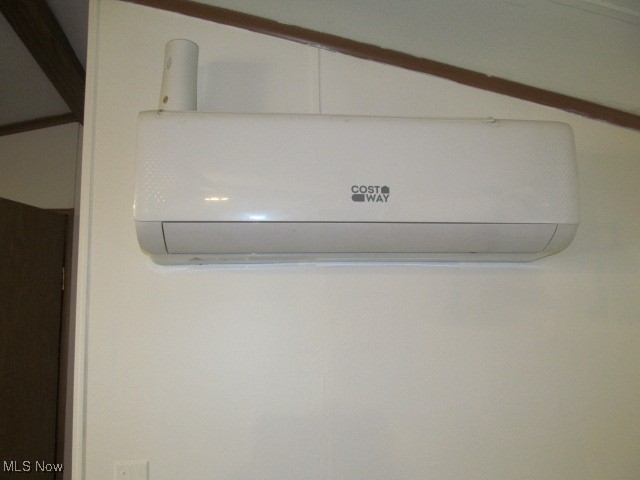 11 Hawaiian Drive Madison OH 44057