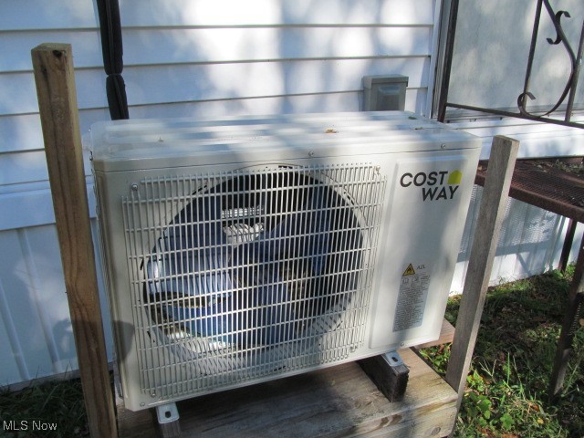 11 Hawaiian Drive Madison OH 44057