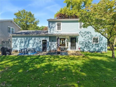 594 Megglen Avenue Akron OH 44303