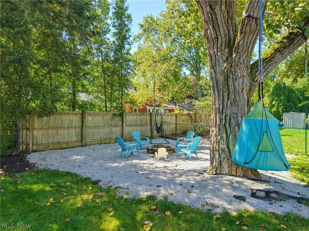 594 Megglen Avenue Akron OH 44303