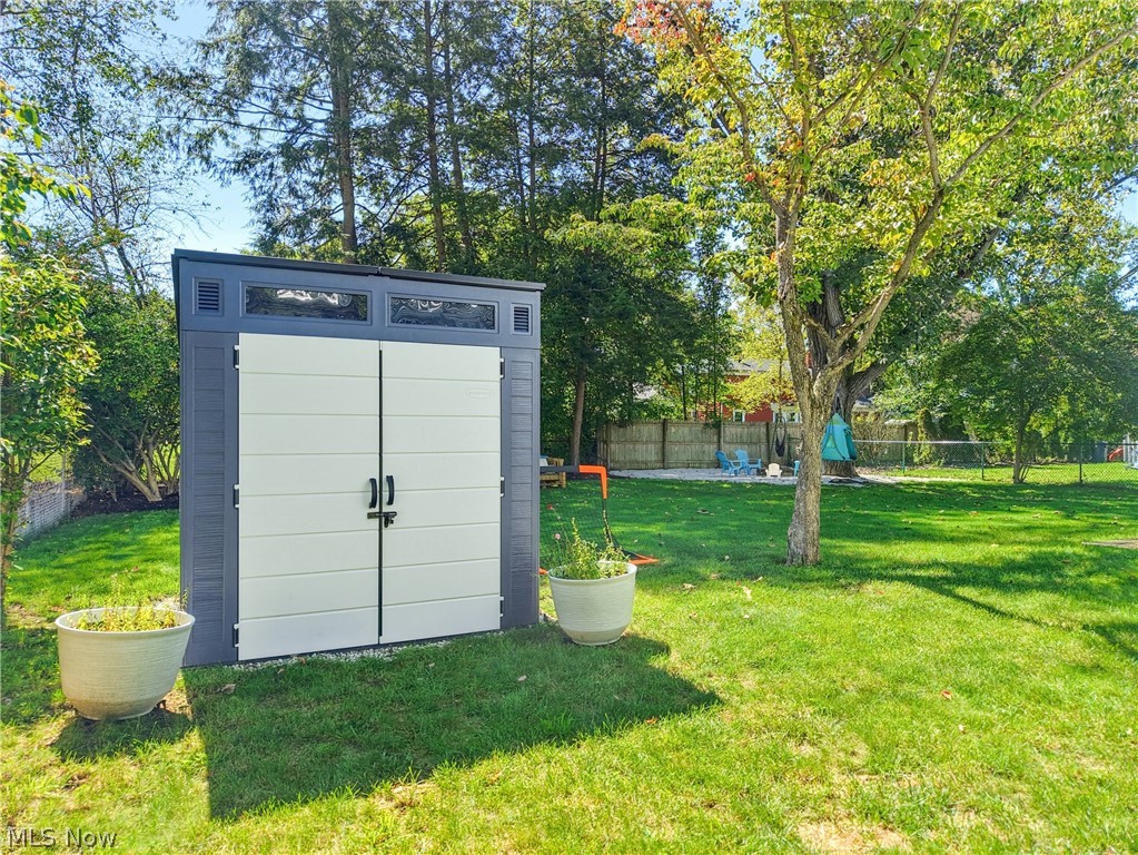 594 Megglen Avenue Akron OH 44303