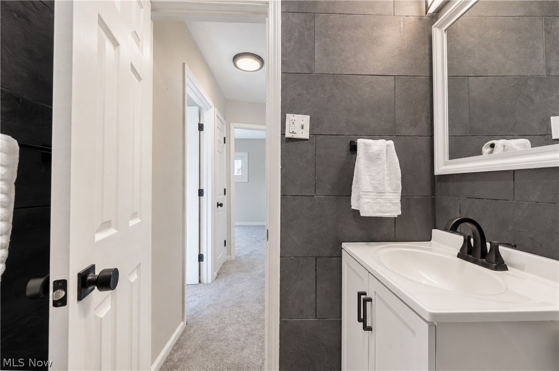 345 N Edgehill Avenue Austintown OH 44515