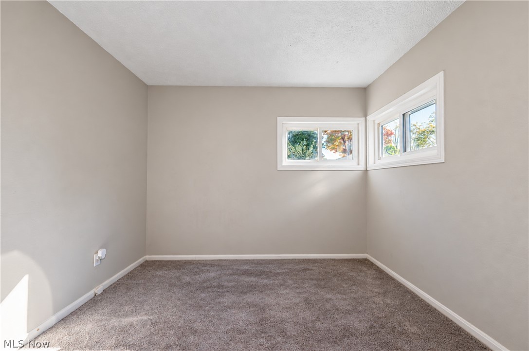 345 N Edgehill Avenue Austintown OH 44515