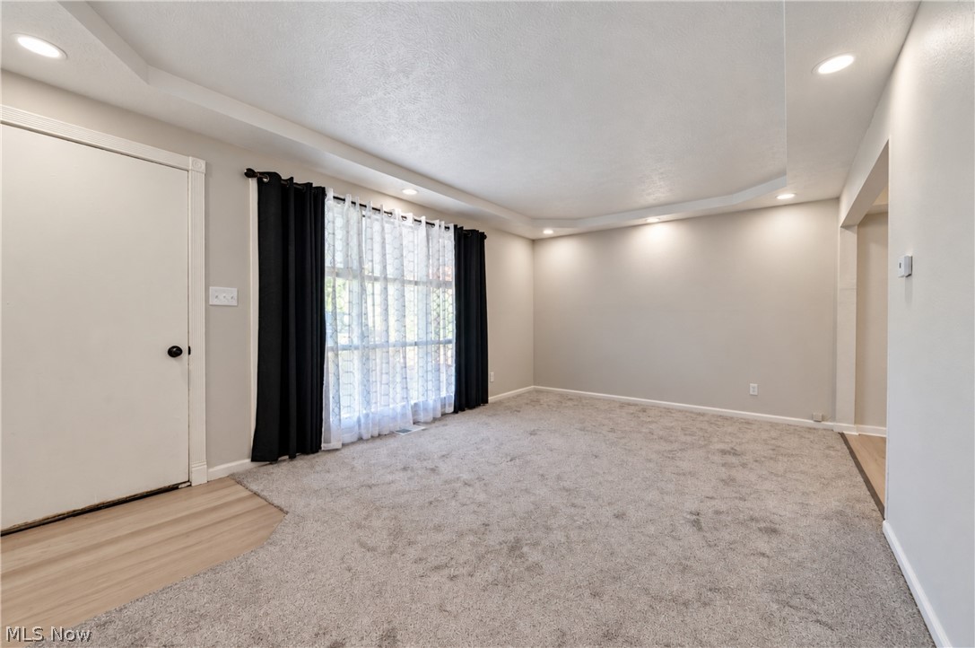 345 N Edgehill Avenue Austintown OH 44515