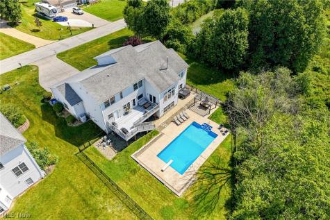 522 Tanglewood Trail Cuyahoga Falls OH 44223