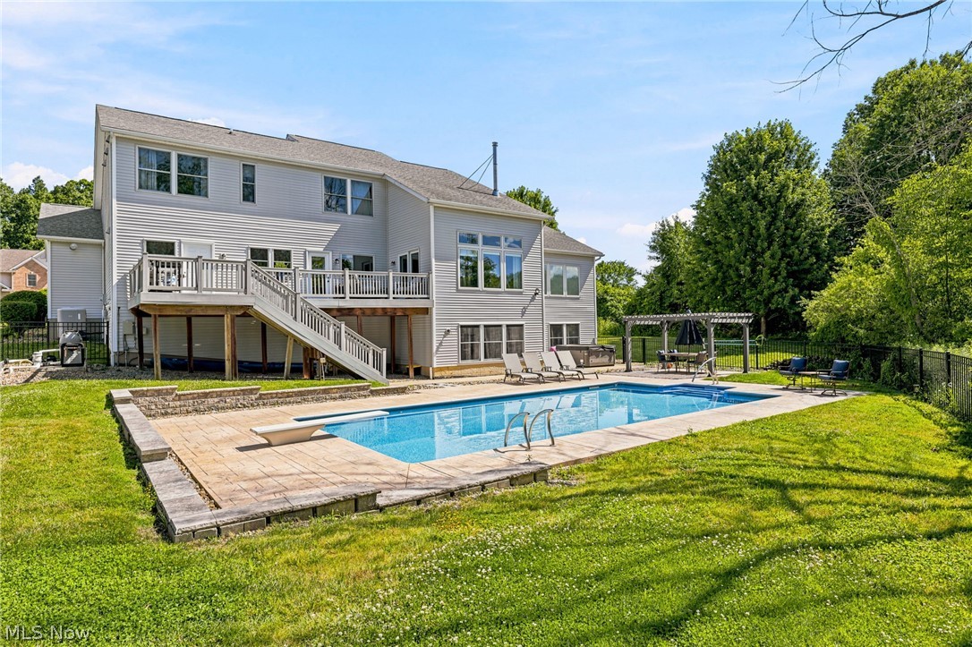522 Tanglewood Trail Cuyahoga Falls OH 44223