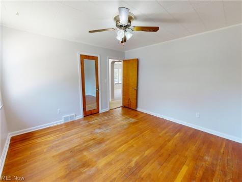 4293 Ardmore Road South Euclid OH 44121