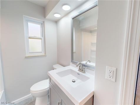4293 Ardmore Road South Euclid OH 44121