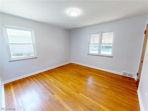 4293 Ardmore Road South Euclid OH 44121