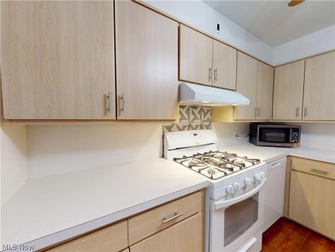 4293 Ardmore Road South Euclid OH 44121