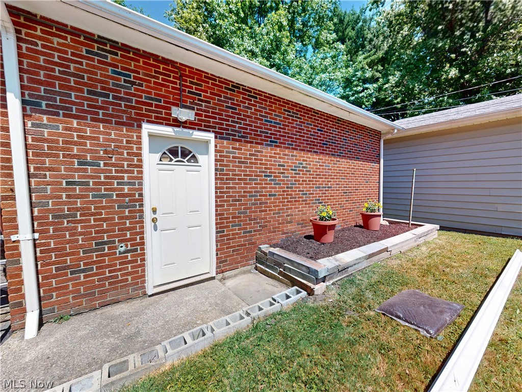 4293 Ardmore Road South Euclid OH 44121